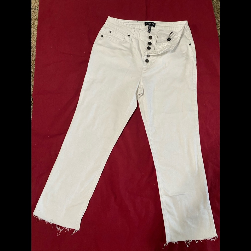 KENNETH COLE- Cropped Button Fly White Denim Siz 6